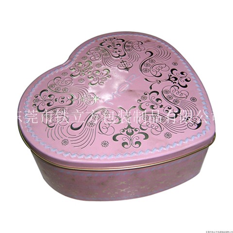 花(huā)纹浮雕心形盒